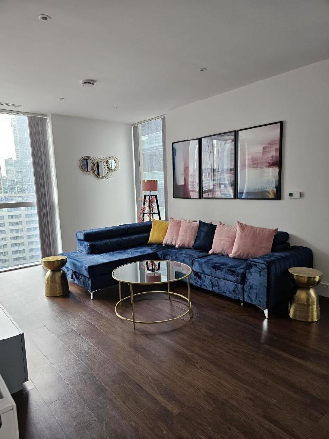 2 Bed Luxurious Apartments Canary Wharf 伦敦 外观 照片