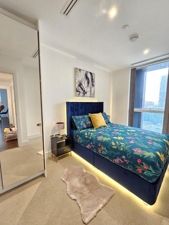 2 Bed Luxurious Apartments Canary Wharf 伦敦 外观 照片
