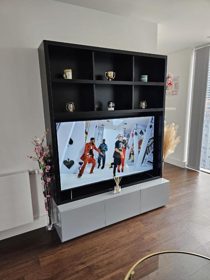 2 Bed Luxurious Apartments Canary Wharf 伦敦 外观 照片